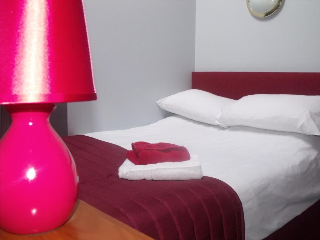 Hotel Stag Coach House à Carmel Chambre photo